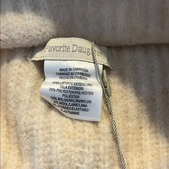 NWT NEW Favorite Daughter Ivory Logo Rib Beanie Hat - Picture 3 of 3